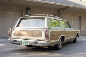 Ford Country Squire Station Wagon 428 1967 года 